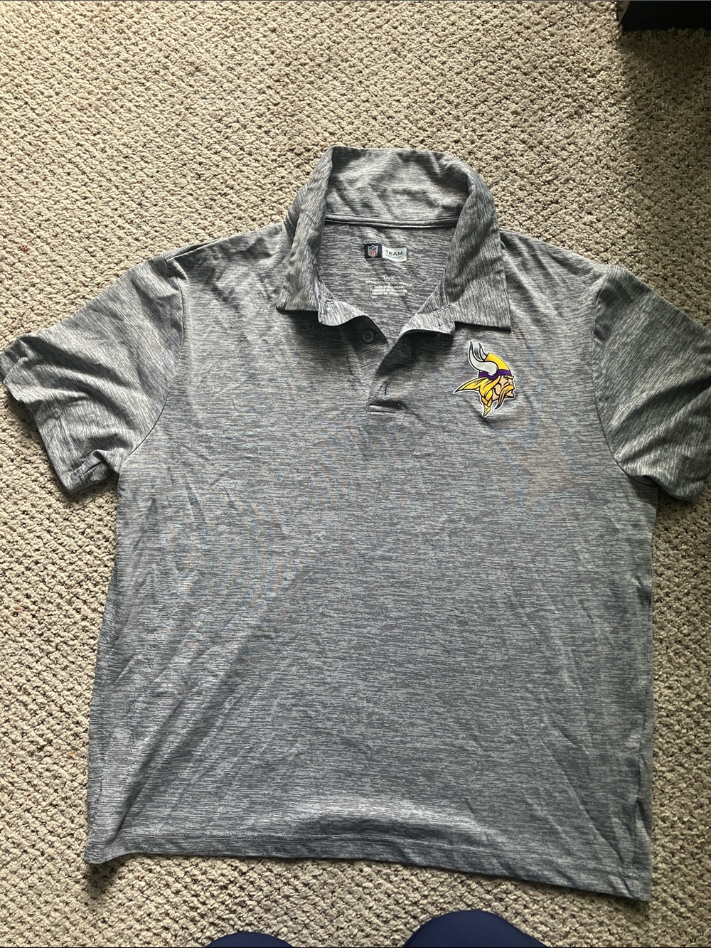 Team Apparel Gray Polo with Minnesota Vikings Patch